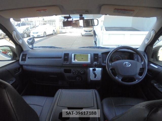 Toyota HIACE VAN 2014-07 456189-12