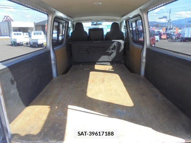 Toyota HIACE VAN 2014-07 456189-28