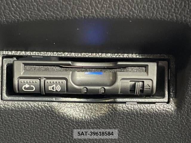 Toyota PRIUS 2019-07 322432-7