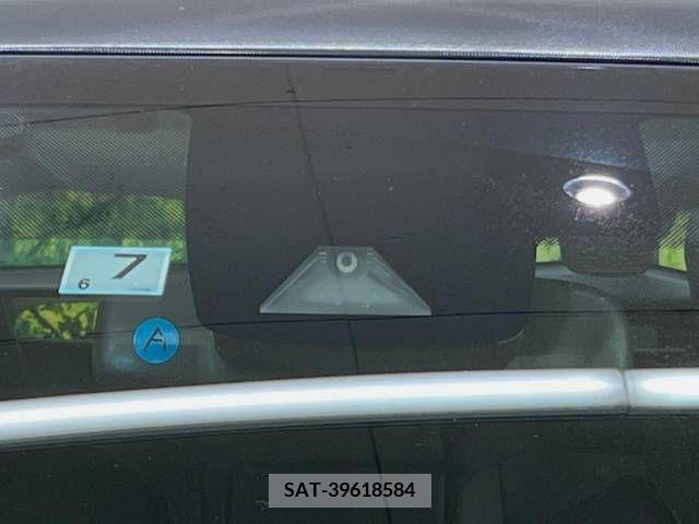 Toyota PRIUS 2019-07 322432-2