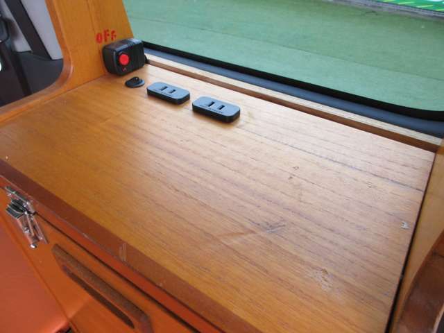 Daihatsu HIJET CARGO 2015-03 13937-11
