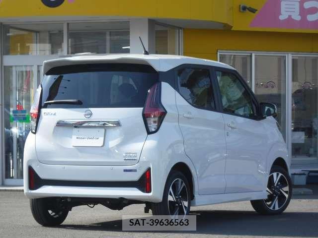 Nissan DAYZ 2023-11 323726-1