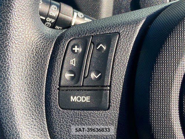Toyota SPADE 2014-06 232466-15