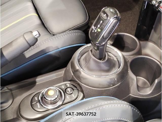 Bmw MINI 2021-03 213258-25