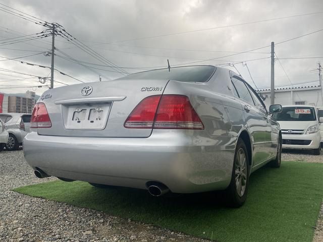 Toyota CROWN SEDAN 2005-02 3456-9