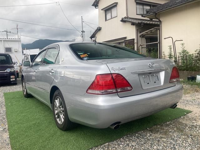 Toyota CROWN SEDAN 2005-02 3456-11