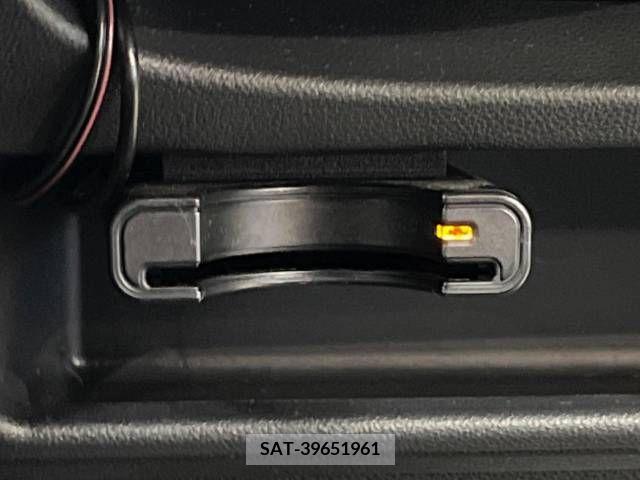 Daihatsu WAKE 2016-01 379864-6