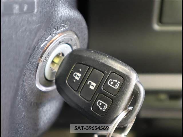 Toyota NOAH 2018-11 203393-9