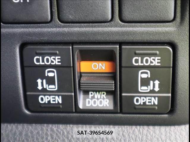 Toyota NOAH 2018-11 203393-8