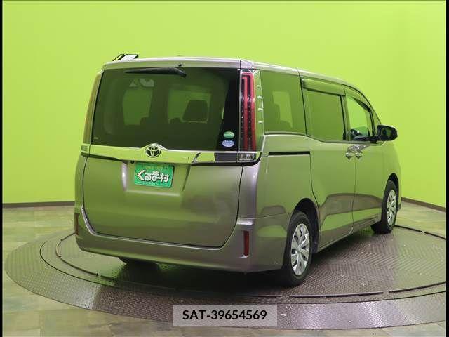 Toyota NOAH 2018-11 203393-1