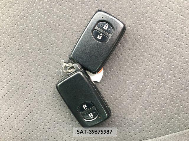 Toyota PRIUS 2011-09 326494-6