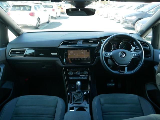 VolksWagen GOLF TOURAN 2019-09 14017-13