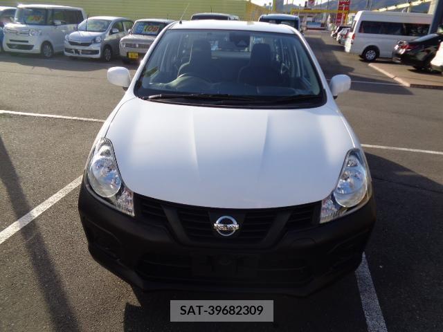 Nissan AD VAN 2017-02 254240-1