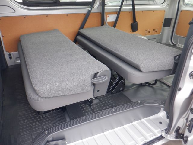 Toyota HIACE VAN 2018-07 4992-28