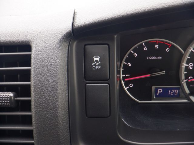 Toyota HIACE VAN 2018-07 4992-25