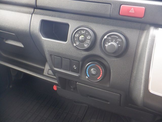 Toyota HIACE VAN 2018-07 4992-21
