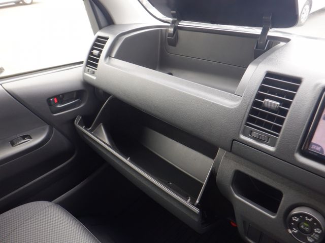 Toyota HIACE VAN 2018-07 4992-5