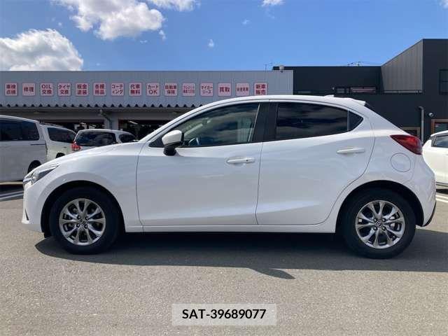 Mazda DEMIO 2018-12 232024-7