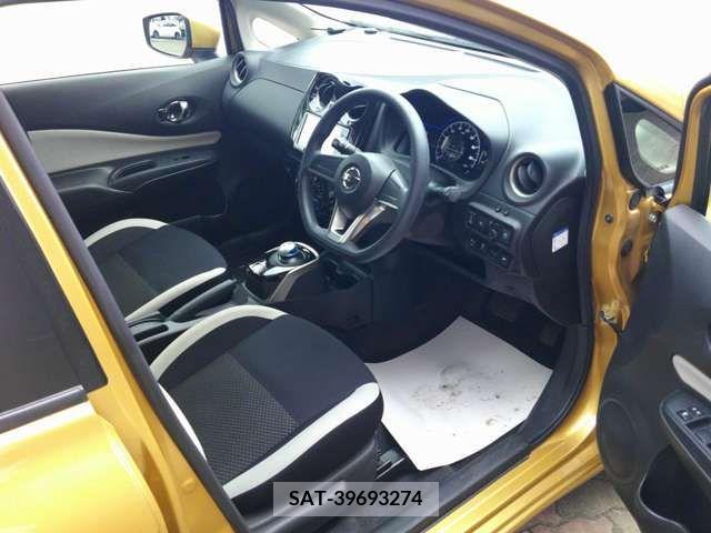 Nissan NOTE 2019-03 208324-8