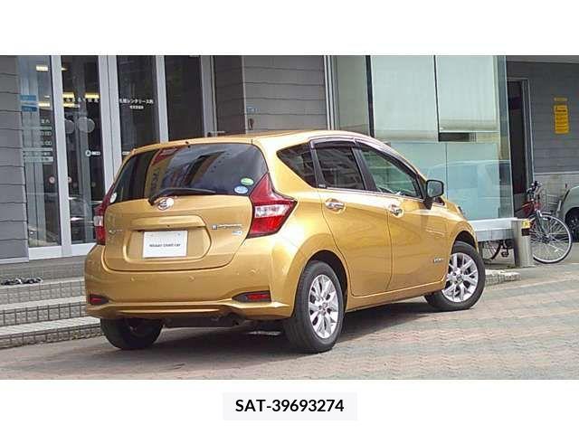 Nissan NOTE 2019-03 208324-1