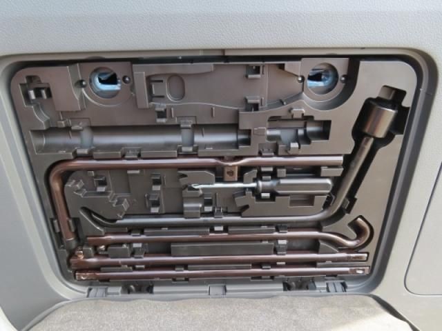 Toyota PRADO 2013-01 15705-23
