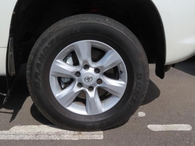 Toyota PRADO 2013-01 15705-9