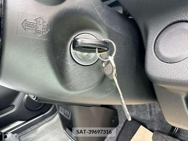 Suzuki ALTO 2017-01 259506-12