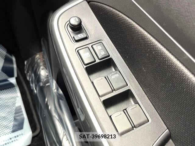 Suzuki SWIFT 2019-09 254328-6