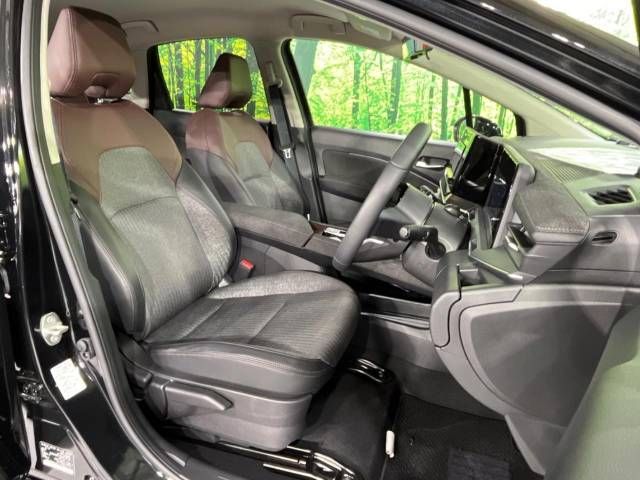 Nissan AURA 2023-06 189056-8