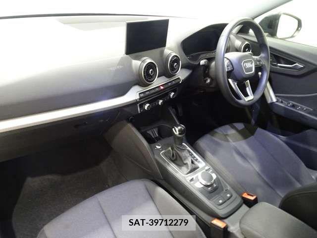 Audi Q2 2021-08 211249-7