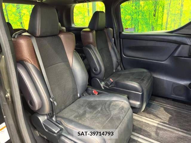 Toyota ALPHARD 2017-03 221537-9