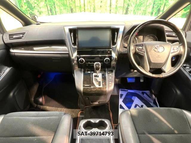 Toyota ALPHARD 2017-03 221537-1