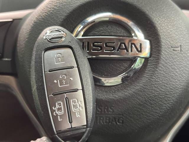 Nissan SERENA 2018-03 15950-9