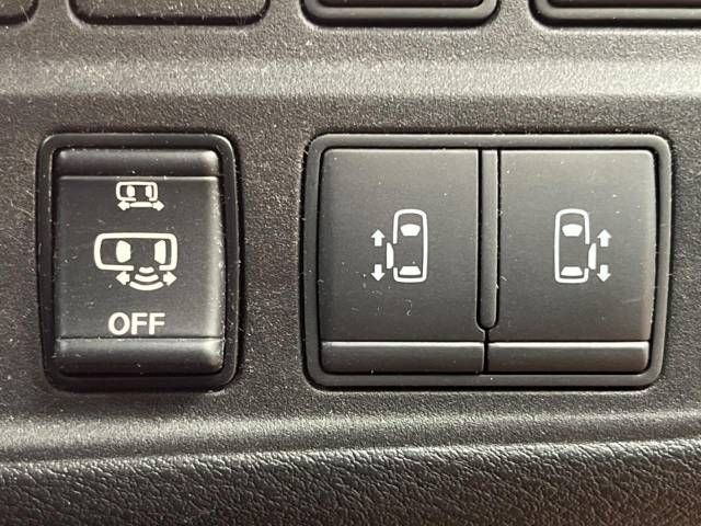 Nissan SERENA 2018-03 15950-5