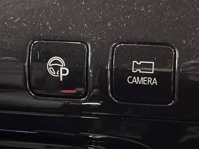 Nissan SERENA 2018-03 15950-7