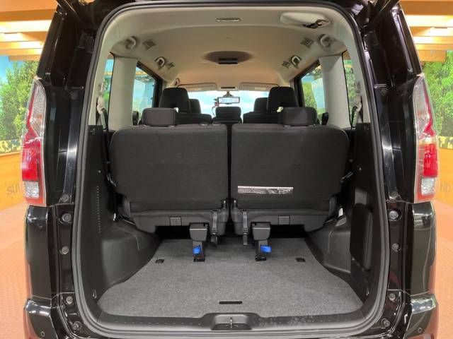 Nissan SERENA 2018-03 15950-13