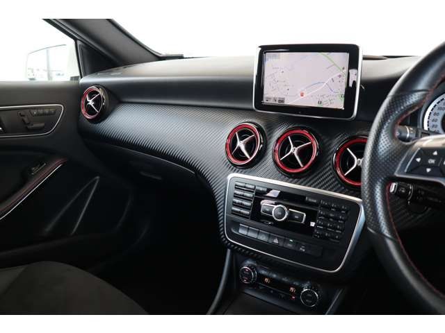 Mercedes Benz A-CLASS 2013-05 20200-15
