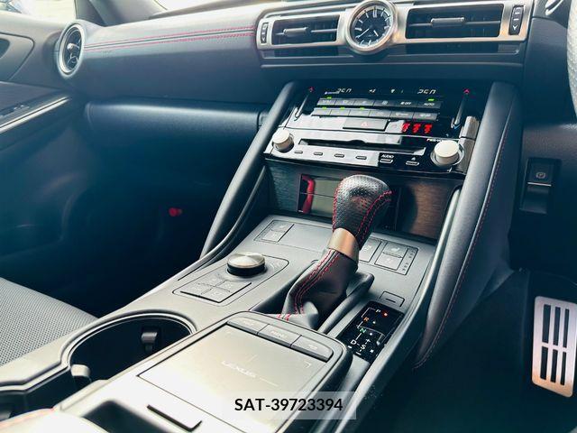 Lexus IS 2021-12 388245-24
