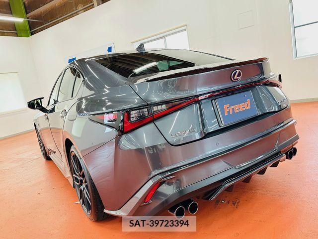 Lexus IS 2021-12 388245-13