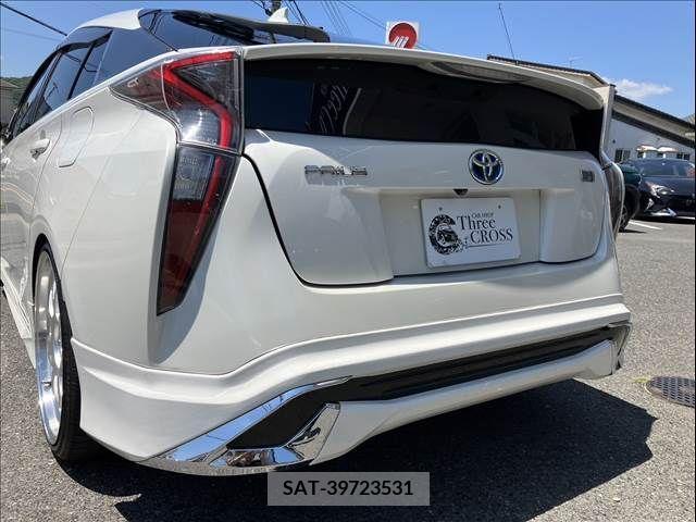 Toyota PRIUS 2016-08 366678-12