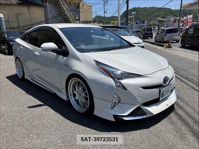 Toyota PRIUS 2016-08 366678-2