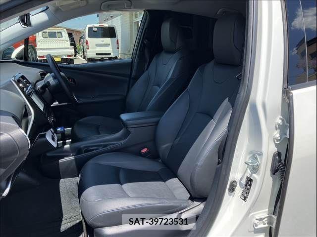 Toyota PRIUS 2016-08 366678-18