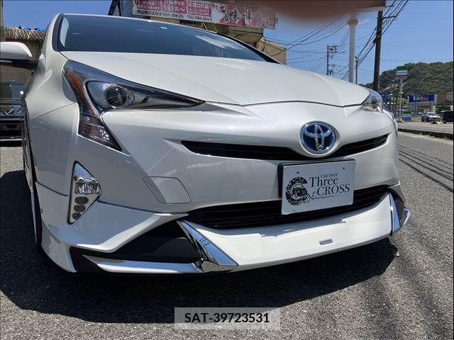 Toyota PRIUS 2016-08 366678-9