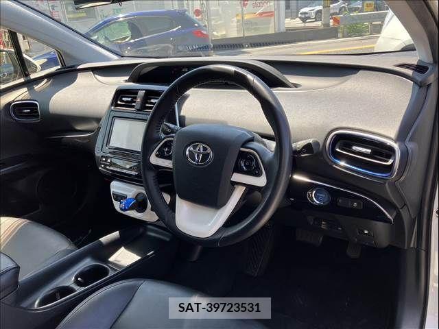 Toyota PRIUS 2016-08 366678-16