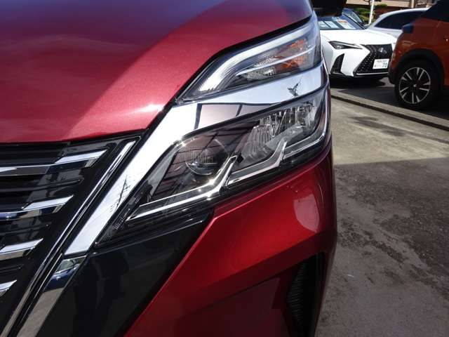 Nissan SERENA 2021-07 24098-3