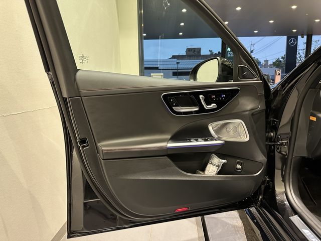 Amg C-CLASS 2023-01 27871-7