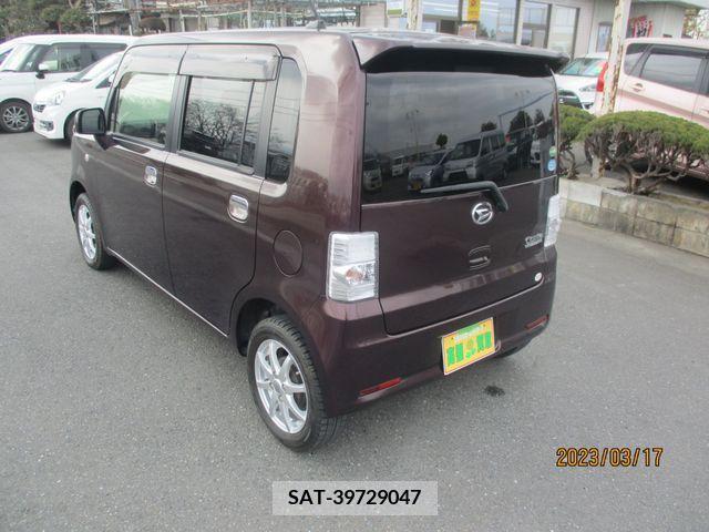 Daihatsu MOVE CONTE 2016-01 200287-6
