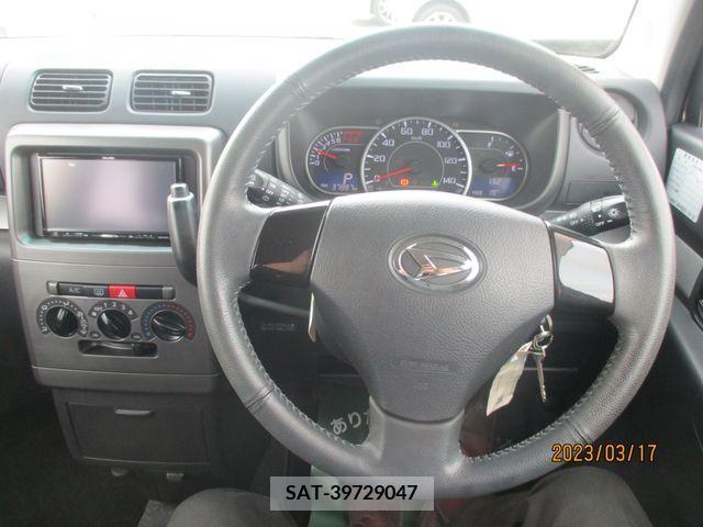 Daihatsu MOVE CONTE 2016-01 200287-9