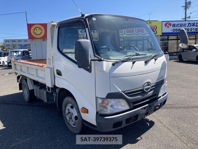 Hino DUTRO 2016-08 320372-0
