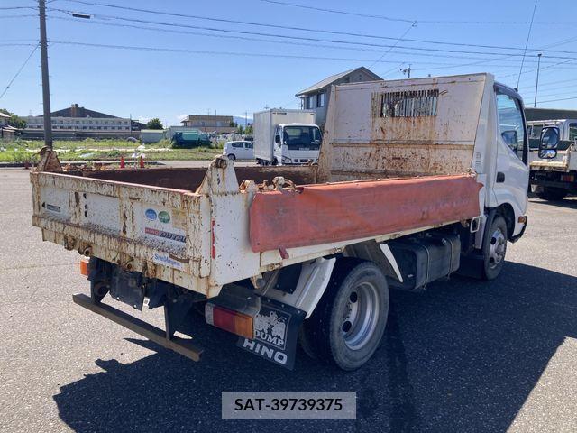 Hino DUTRO 2016-08 320372-3